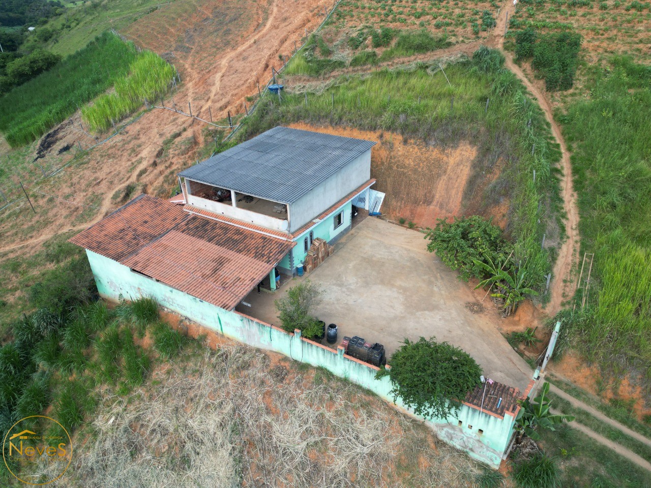 Sítio à venda com 2 quartos, 15486m² - Foto 1