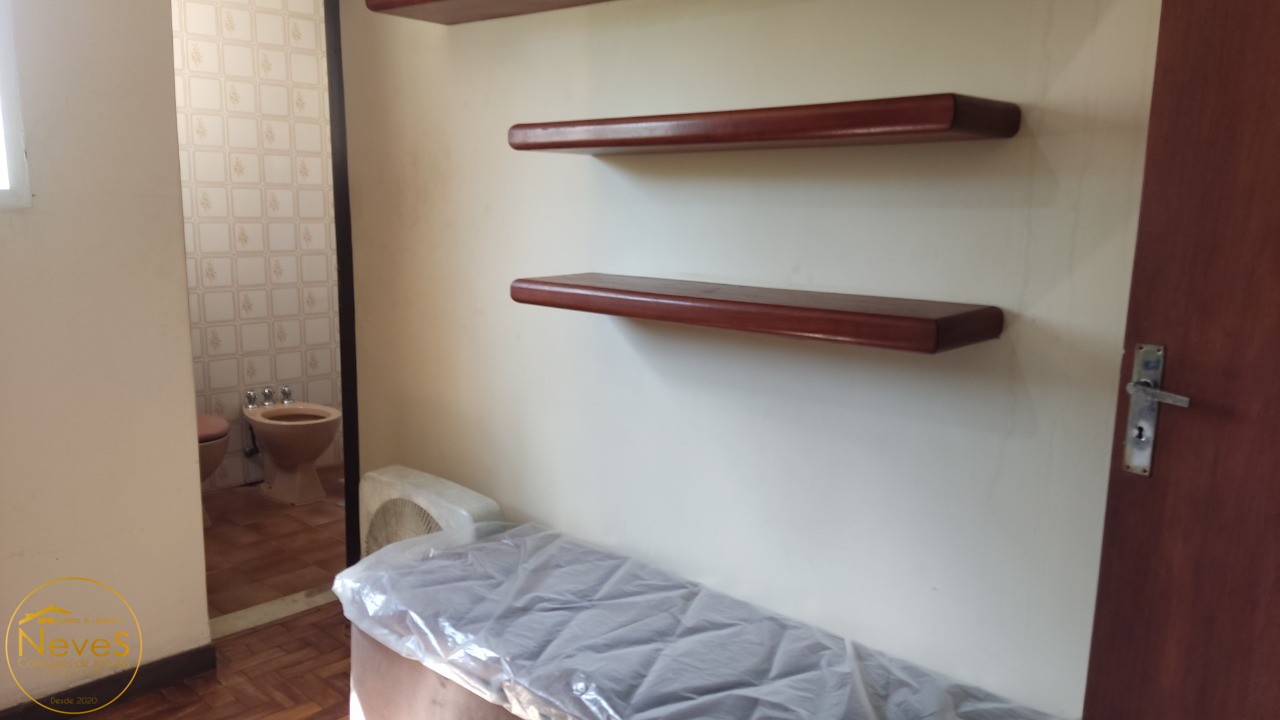 Casa à venda com 6 quartos, 2000m² - Foto 15