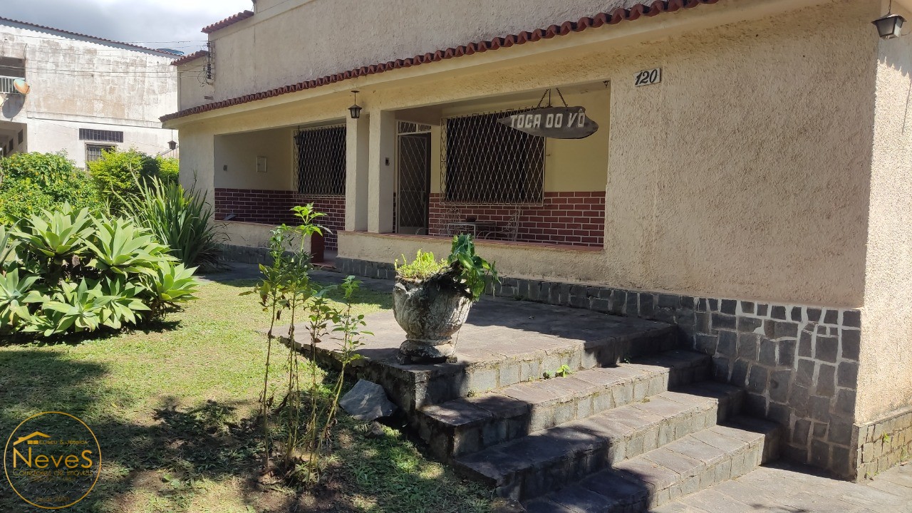 Casa à venda com 6 quartos, 2000m² - Foto 4
