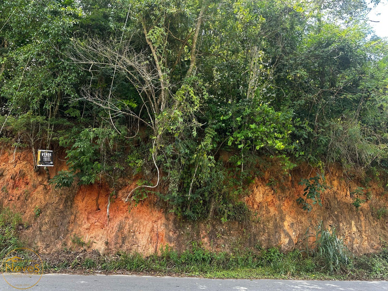 Terreno à venda, 675m² - Foto 1