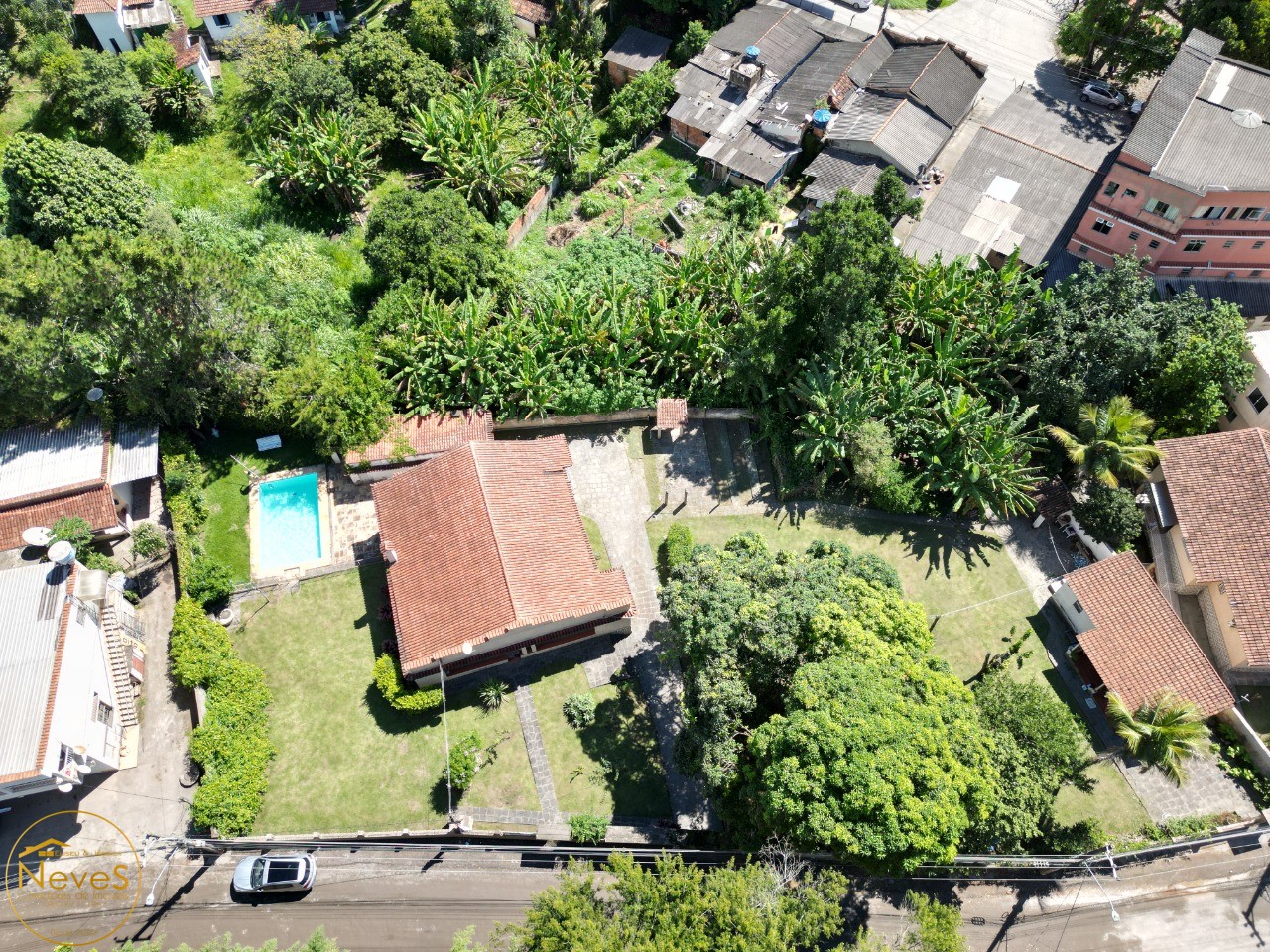 Casa à venda com 6 quartos, 2000m² - Foto 29