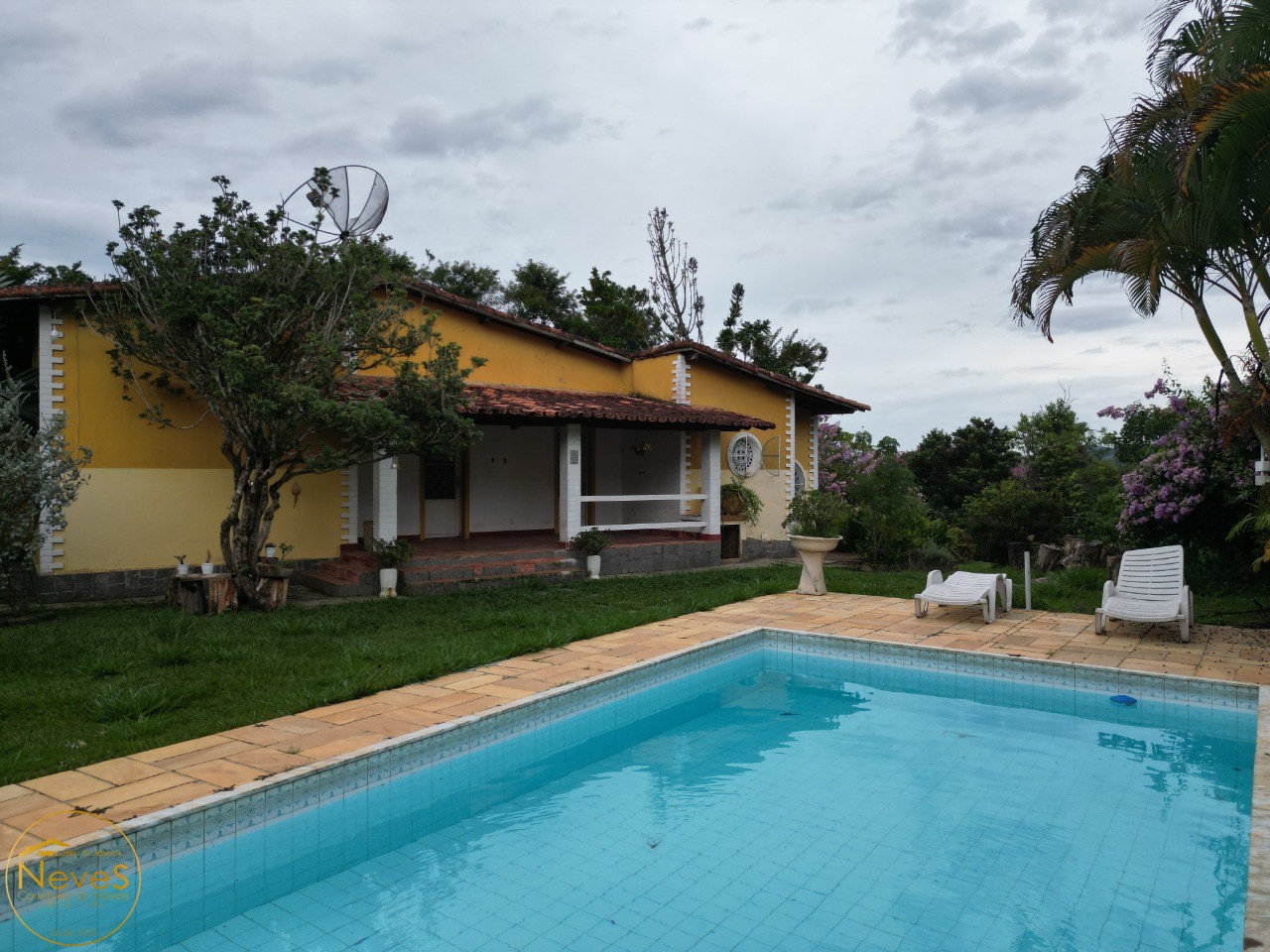 Sítio à venda com 5 quartos, 2871m² - Foto 1