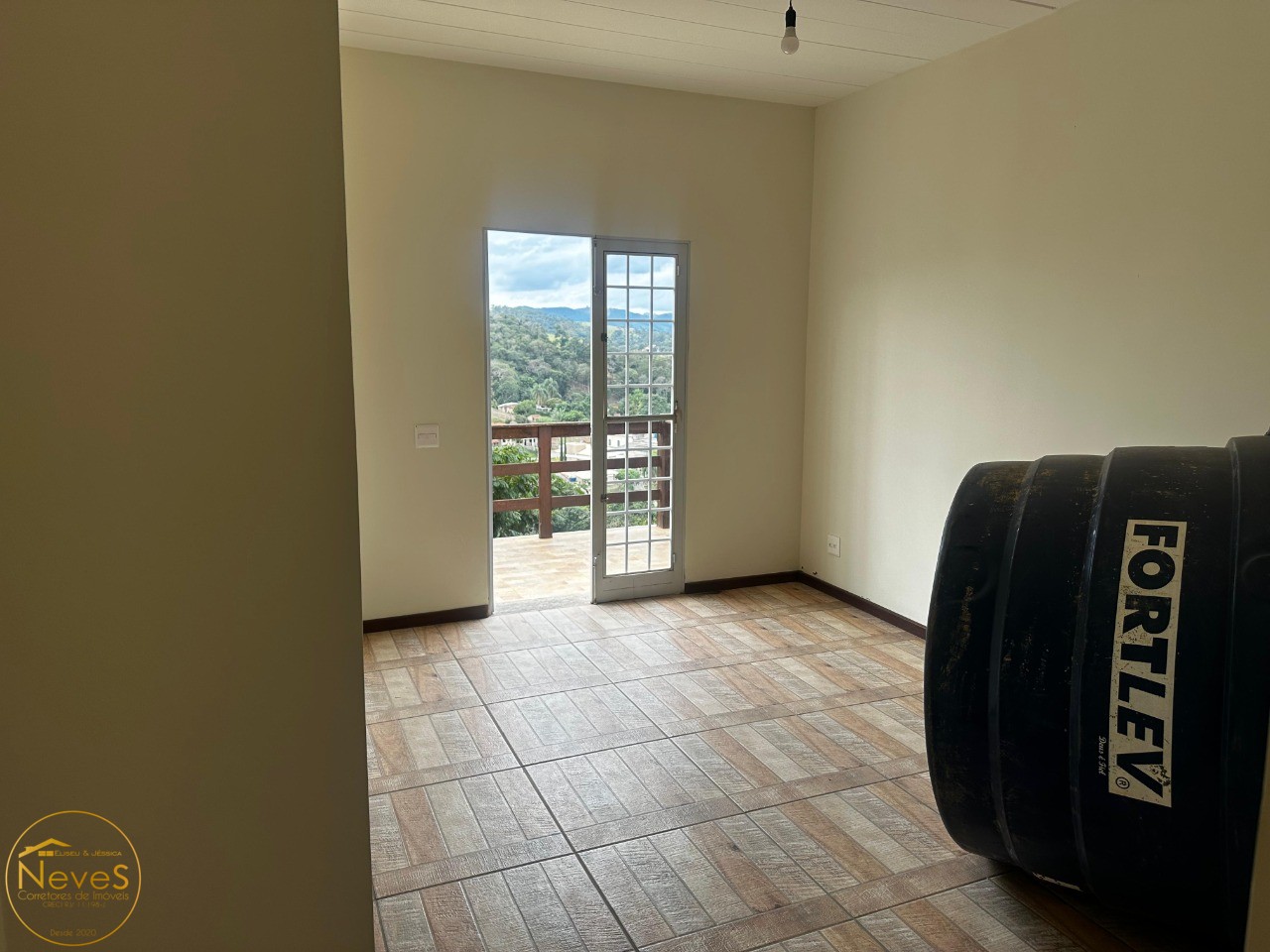 Casa à venda com 3 quartos, 666m² - Foto 30