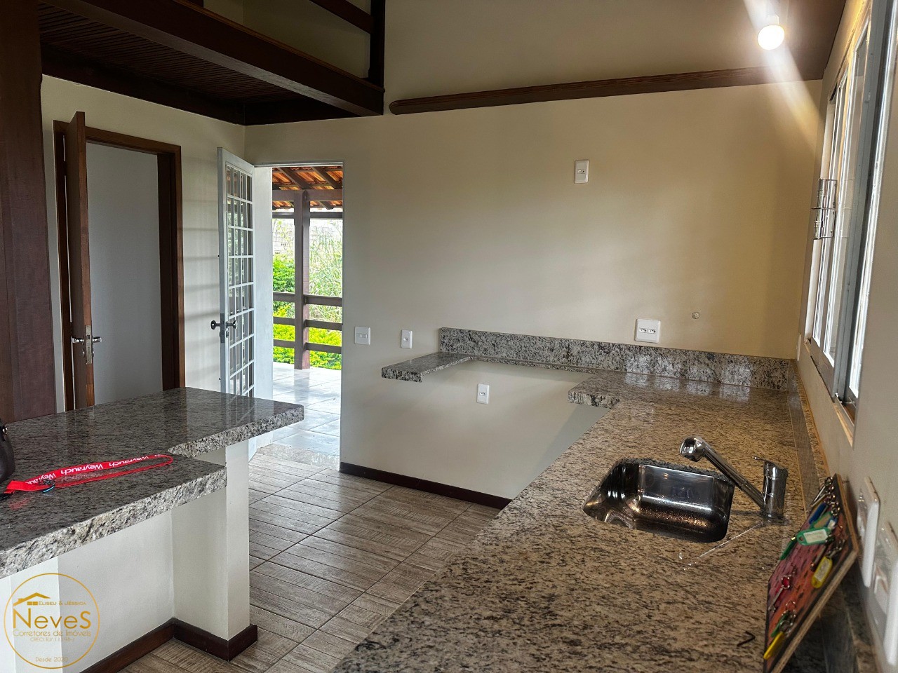 Casa à venda com 3 quartos, 666m² - Foto 9