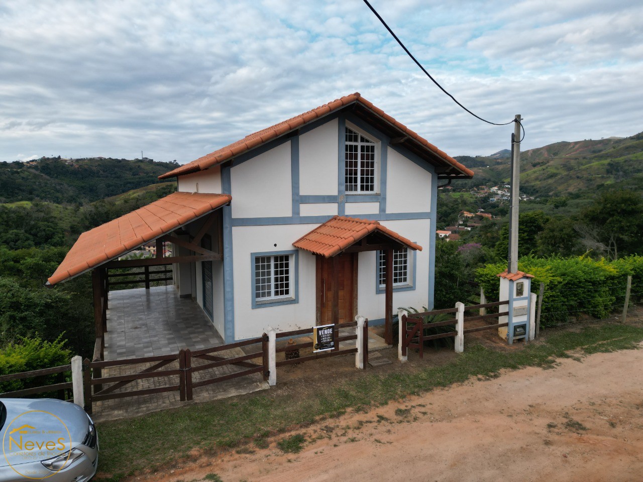 Casa à venda com 3 quartos, 666m² - Foto 4