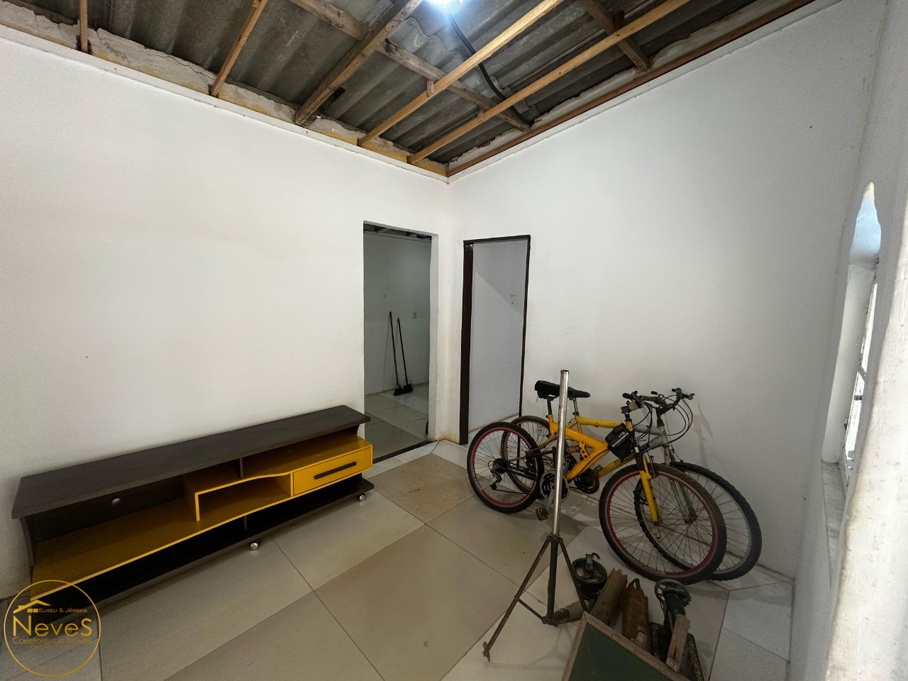 Casa à venda com 2 quartos, 752m² - Foto 10
