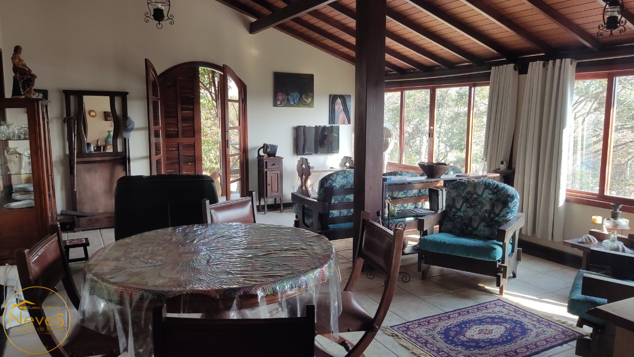 Casa à venda com 2 quartos, 850m² - Foto 8