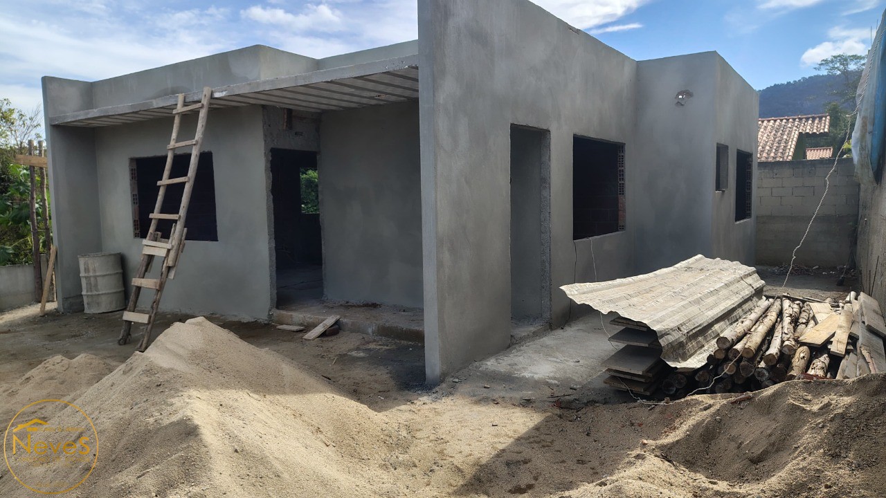 Casa à venda com 2 quartos, 169m² - Foto 4