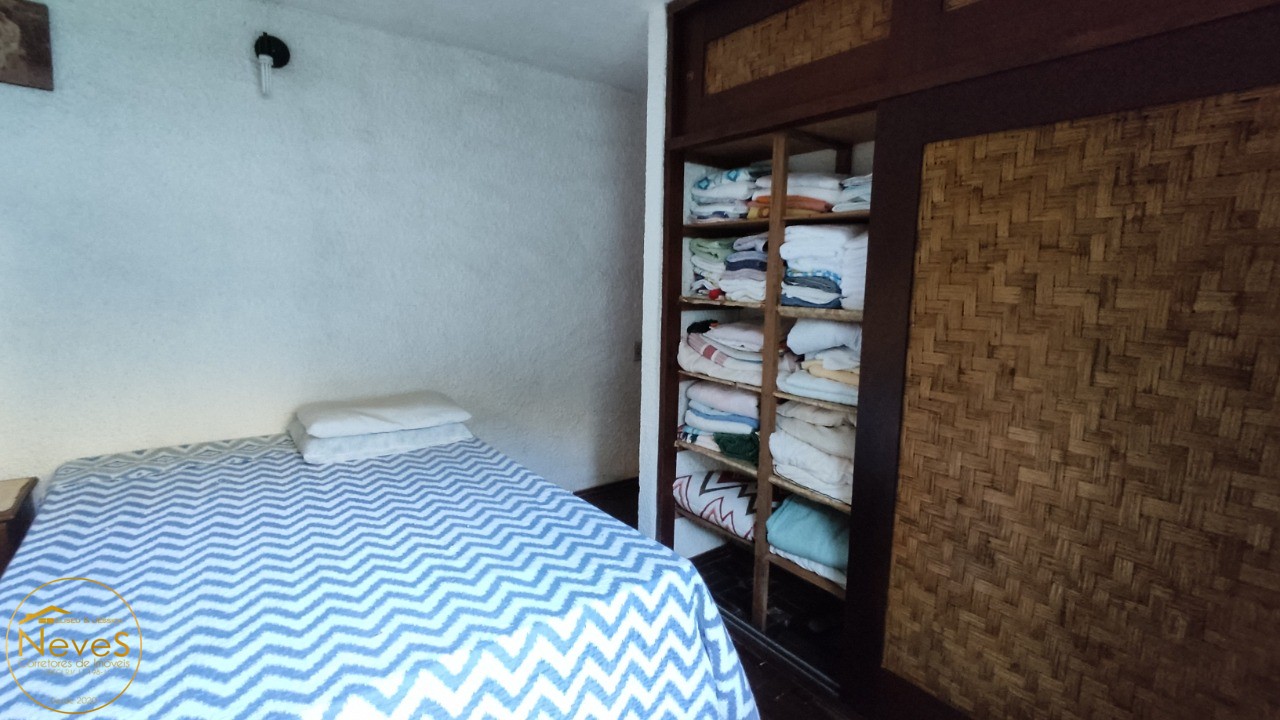 Casa à venda com 4 quartos, 2659m² - Foto 15