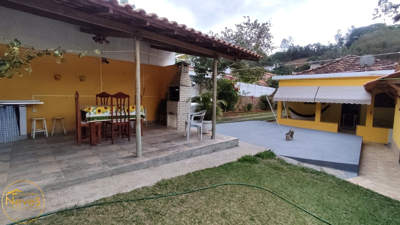 Casa à venda com 3 quartos, 600m² - Foto 45