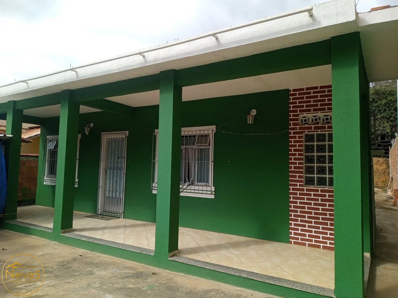 Casa à venda com 3 quartos, 460m² - Foto 1
