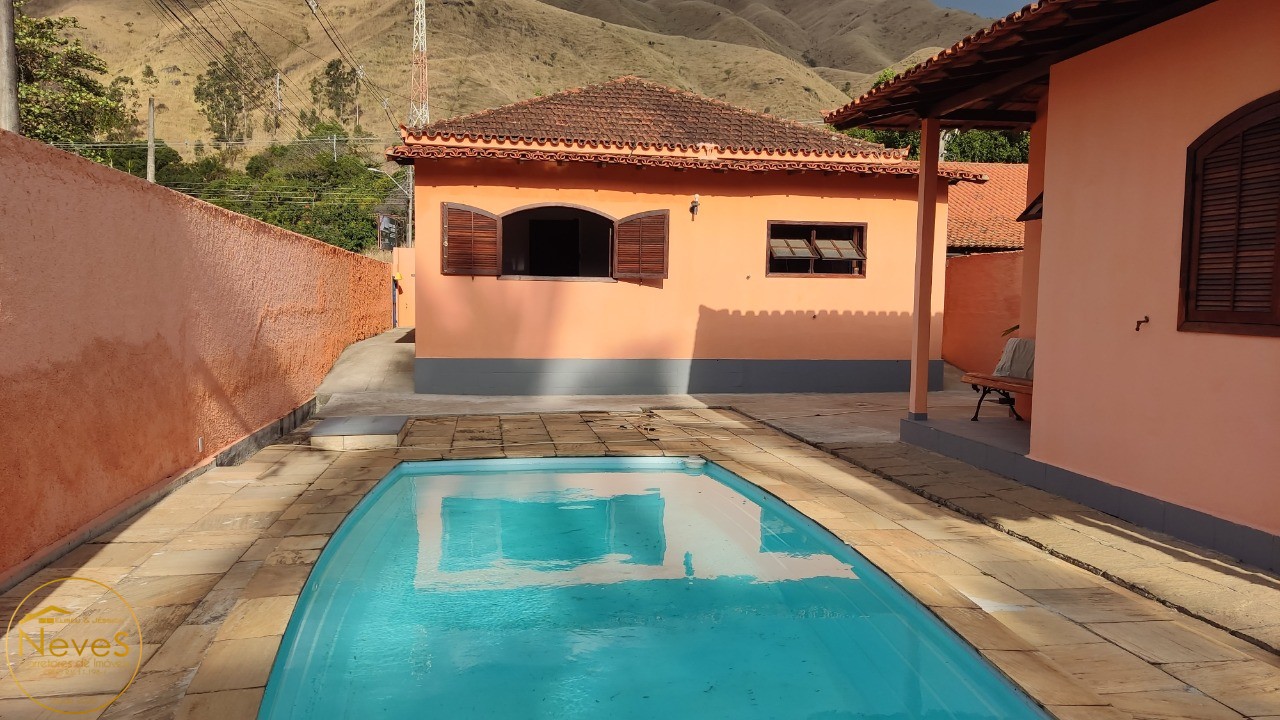 Casa à venda com 4 quartos, 540m² - Foto 2