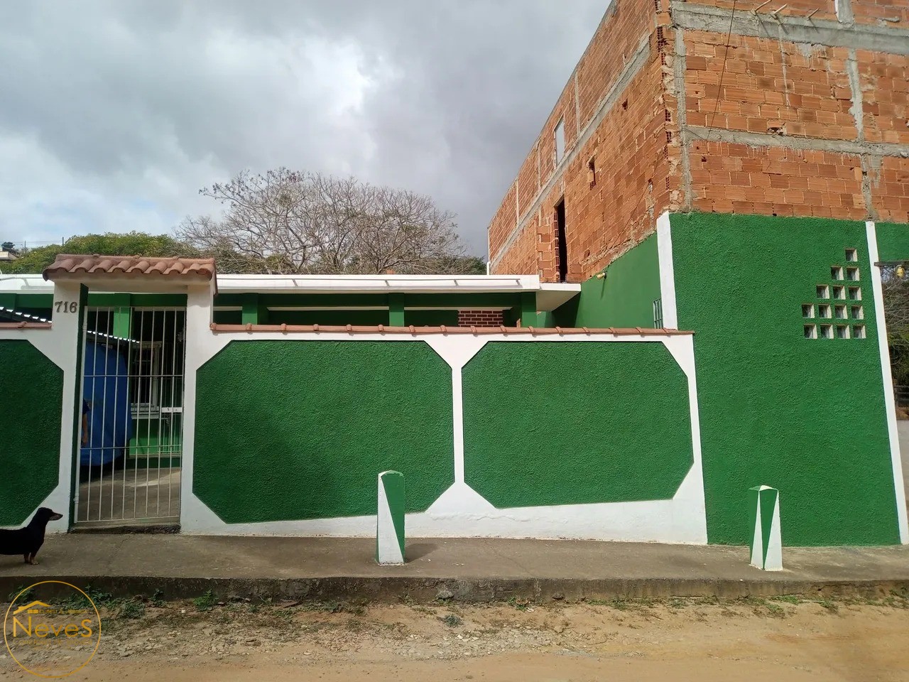 Casa à venda com 3 quartos, 460m² - Foto 2