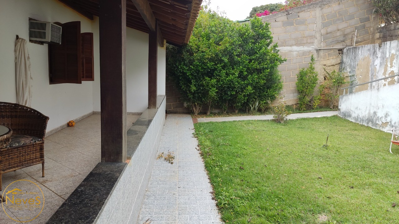 Casa à venda com 3 quartos, 664m² - Foto 5