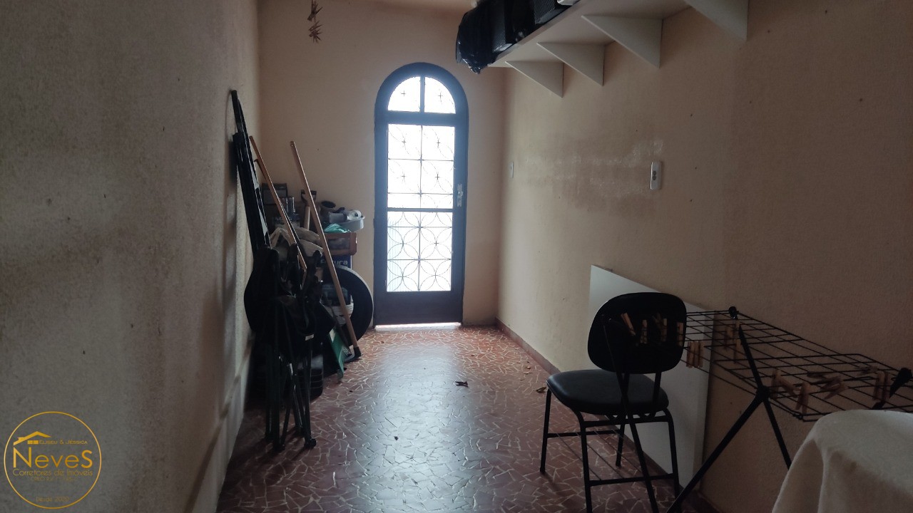 Casa à venda com 2 quartos, 839m² - Foto 18