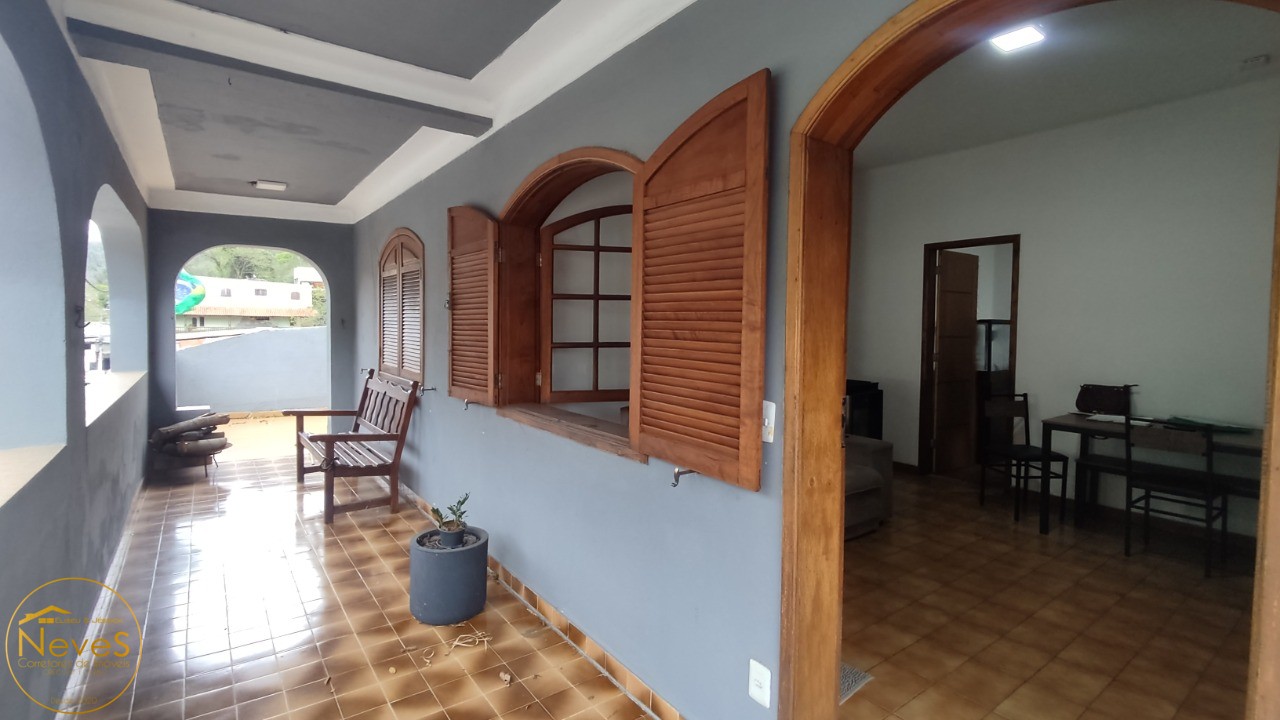 Casa à venda com 2 quartos, 839m² - Foto 1
