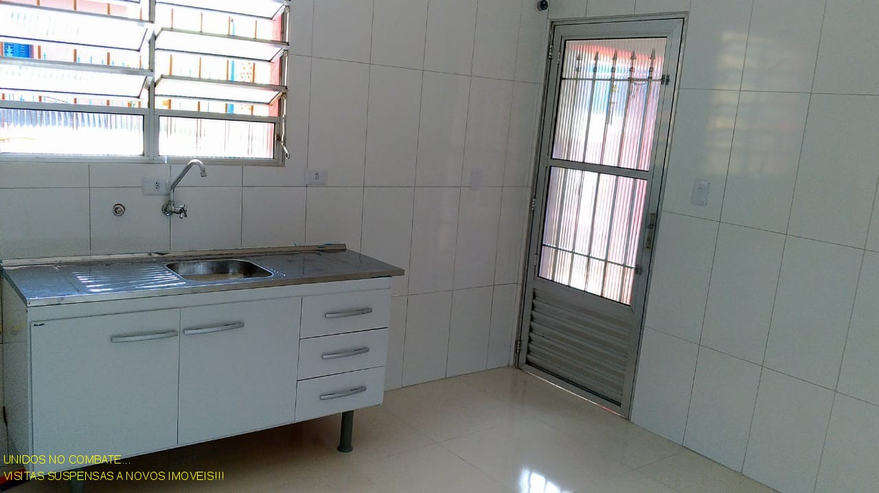 Sobrado para alugar com 2 quartos, 50m² - Foto 3