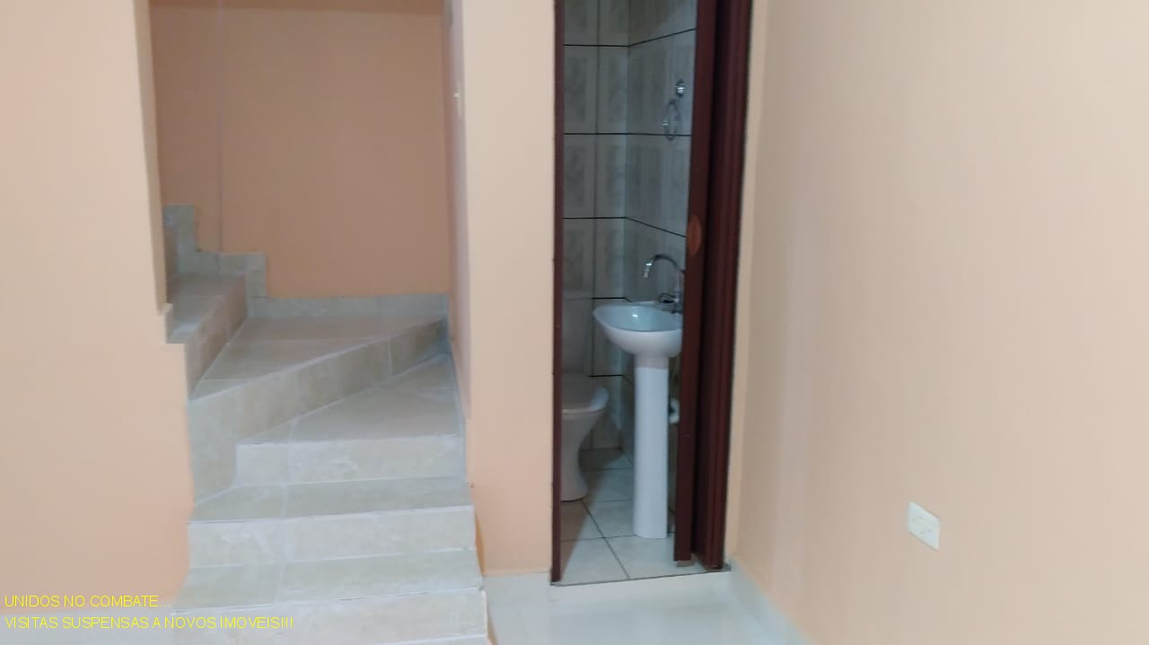 Sobrado para alugar com 2 quartos, 50m² - Foto 1