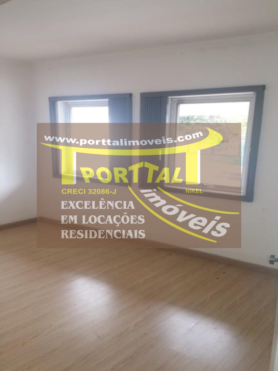 Casa Comercial para alugar com 5 quartos, 200m² - Foto 5