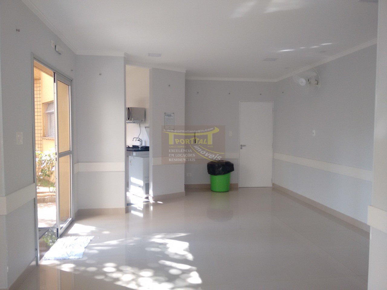 Apartamento para alugar com 2 quartos, 60m² - Foto 27