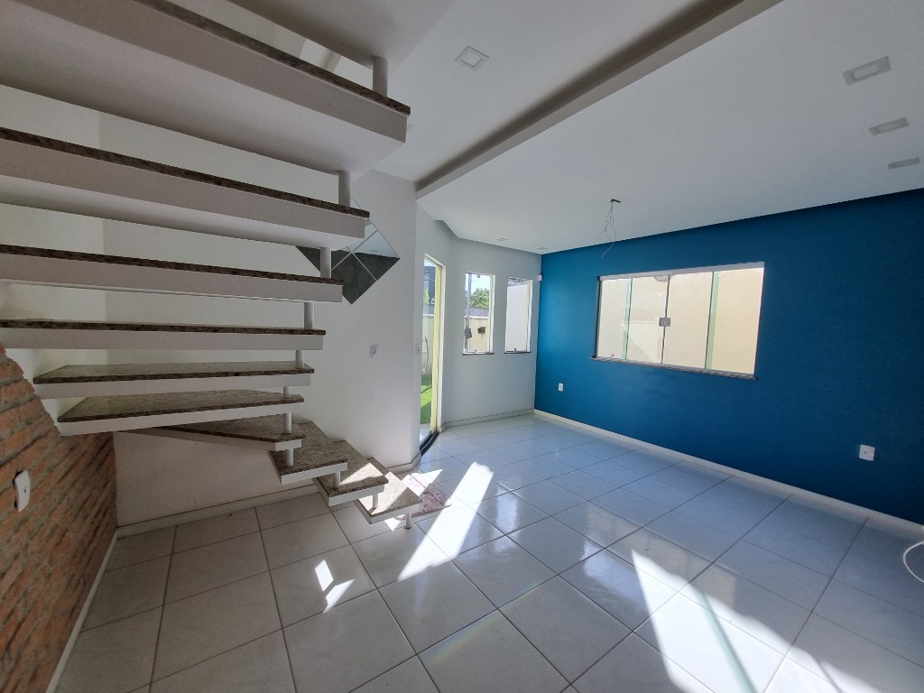 Casa à venda com 2 quartos, 65m² - Foto 8