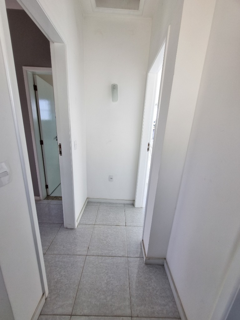 Casa à venda com 2 quartos, 65m² - Foto 14