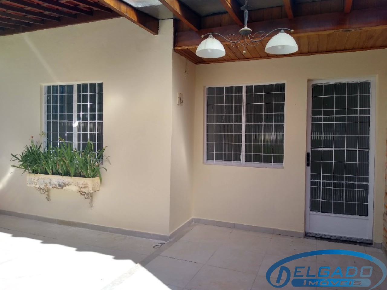 Casa à venda com 2 quartos, 80m² - Foto 4