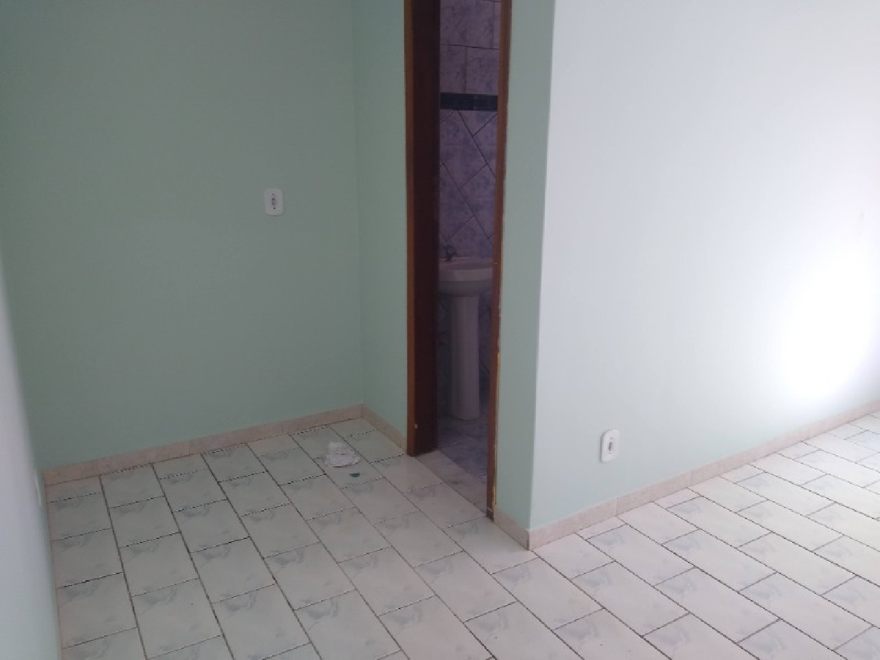 Casa para alugar com 2 quartos, 95m² - Foto 13