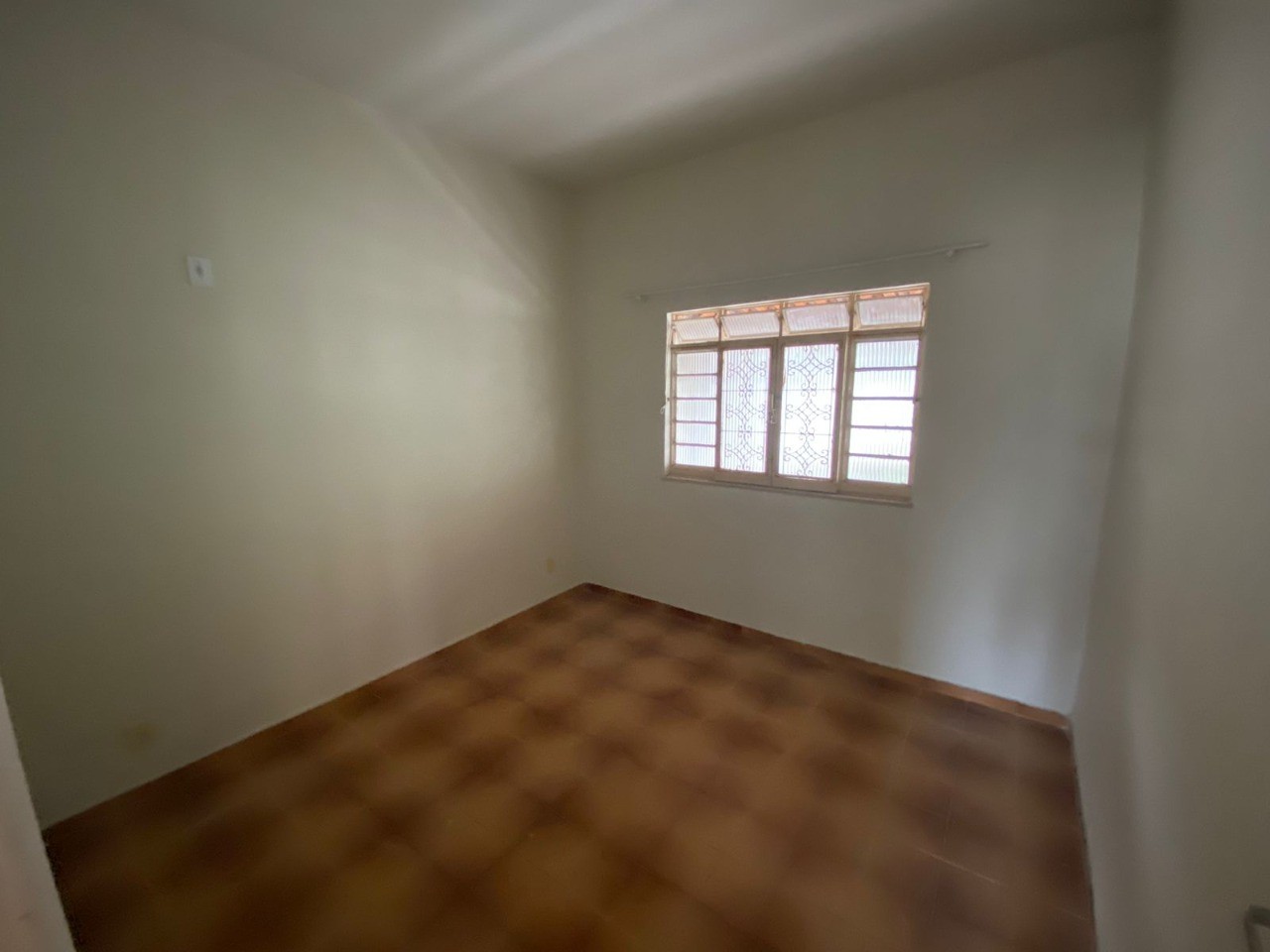 Casa para alugar com 2 quartos, 65m² - Foto 15