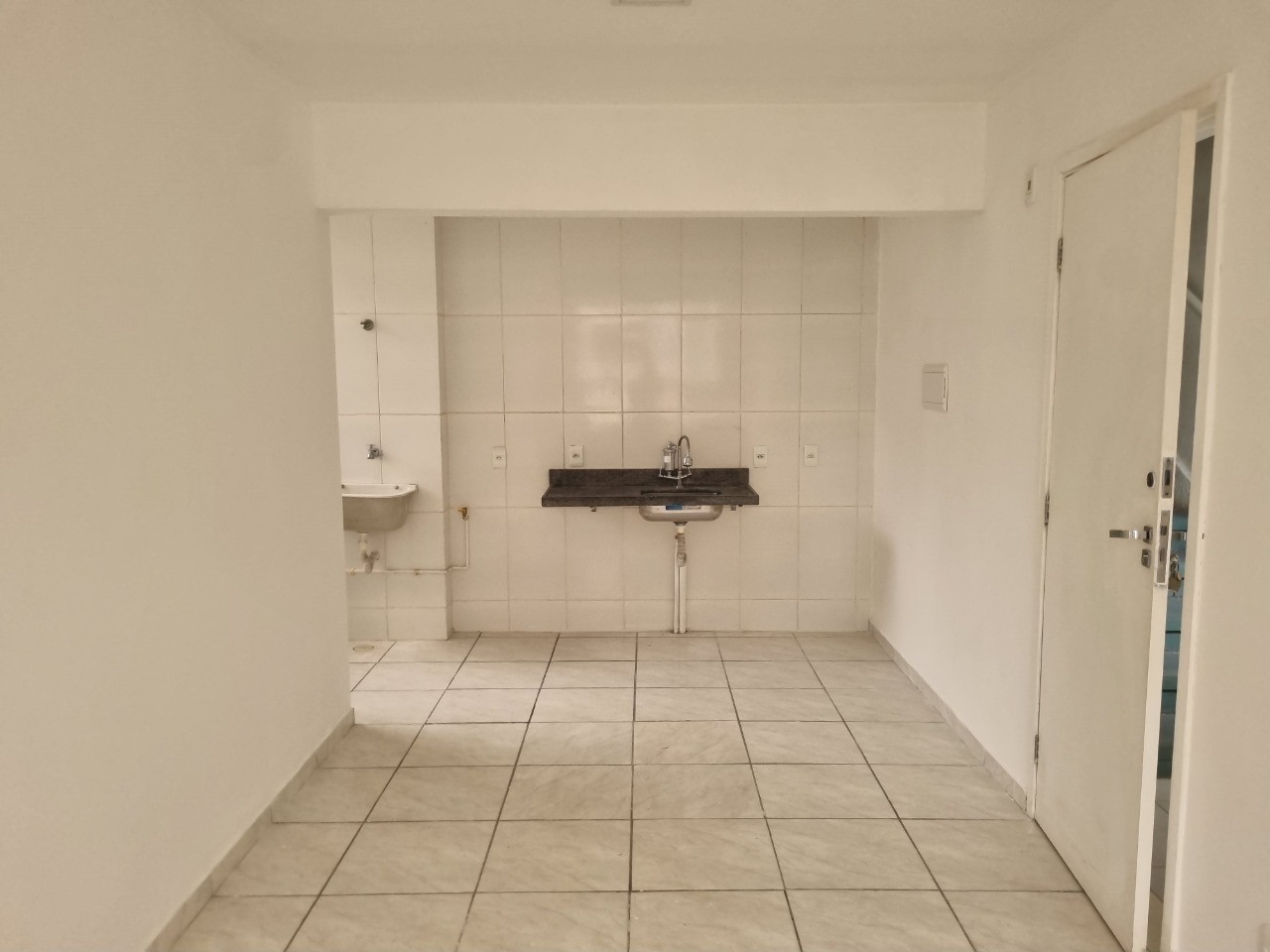 Apartamento à venda com 2 quartos, 40m² - Foto 8