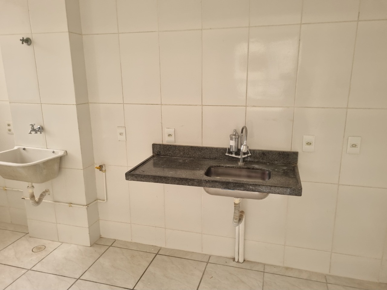 Apartamento à venda com 2 quartos, 40m² - Foto 9