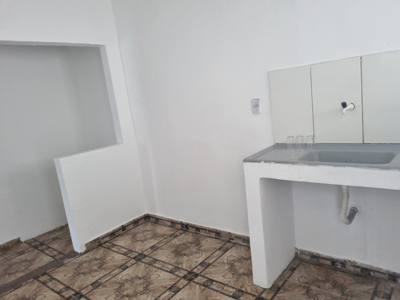 Casa para alugar com 1 quarto, 45m² - Foto 19