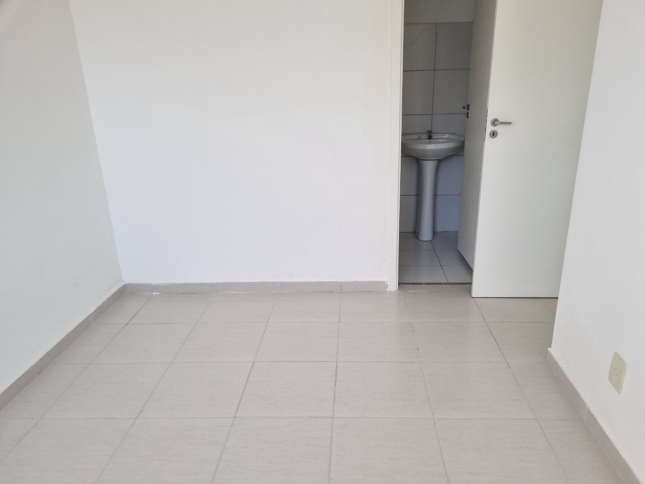 Apartamento para alugar com 2 quartos, 60m² - Foto 17