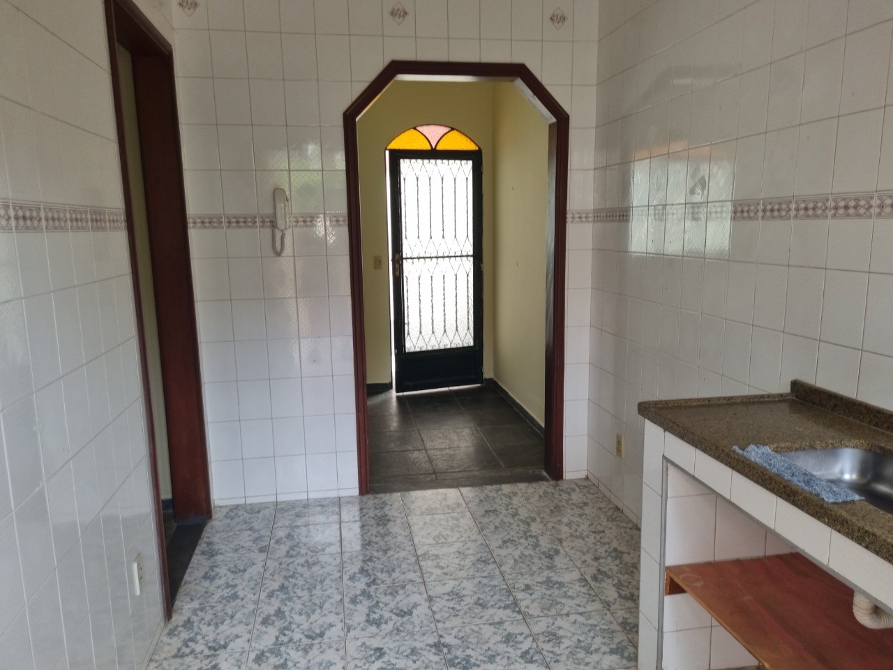 Casa para alugar com 2 quartos, 50m² - Foto 19