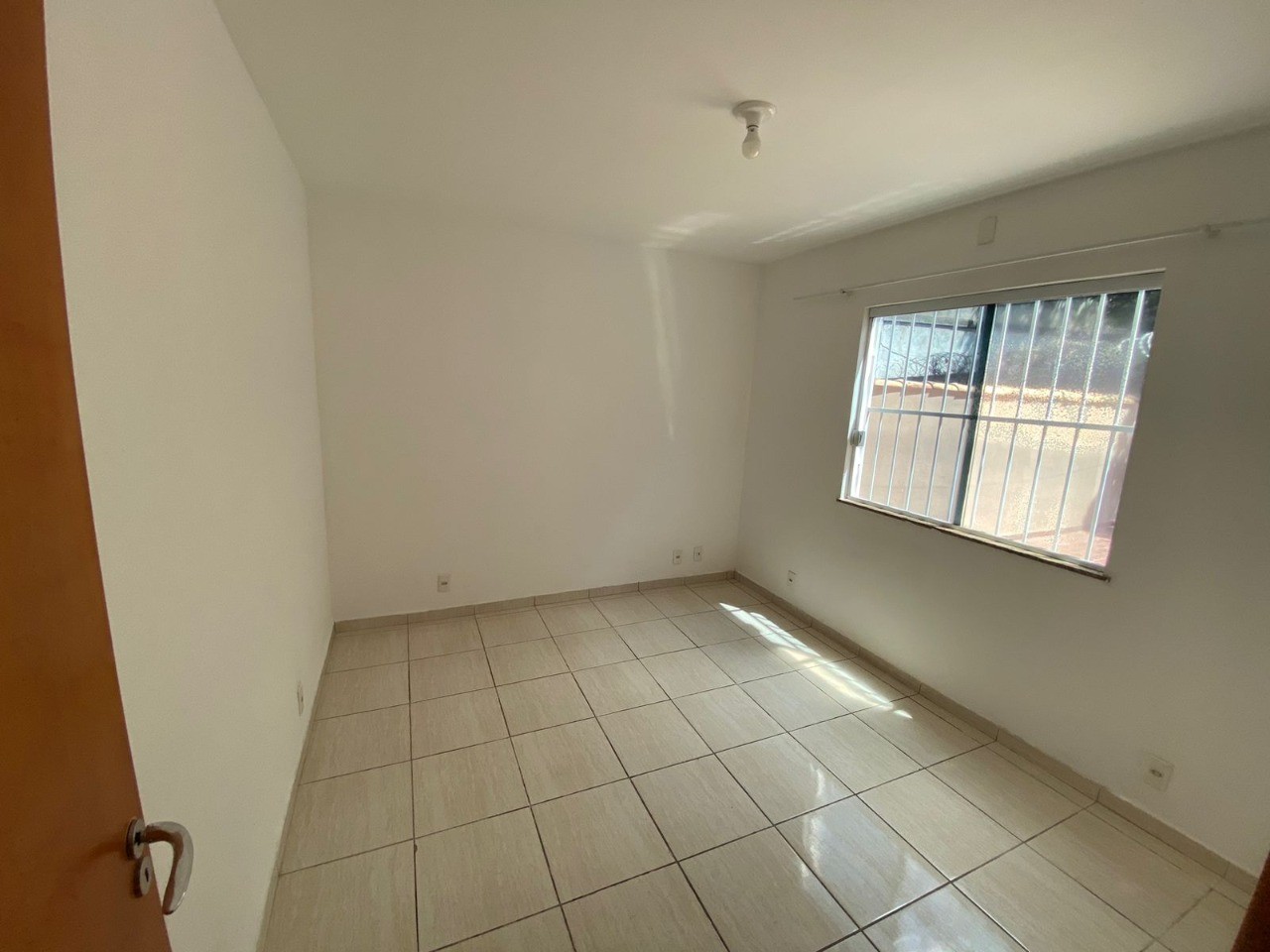 Casa à venda com 2 quartos, 69m² - Foto 11