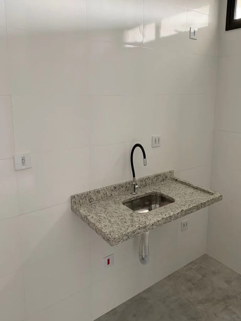 Apartamento à venda com 2 quartos, 38m² - Foto 2