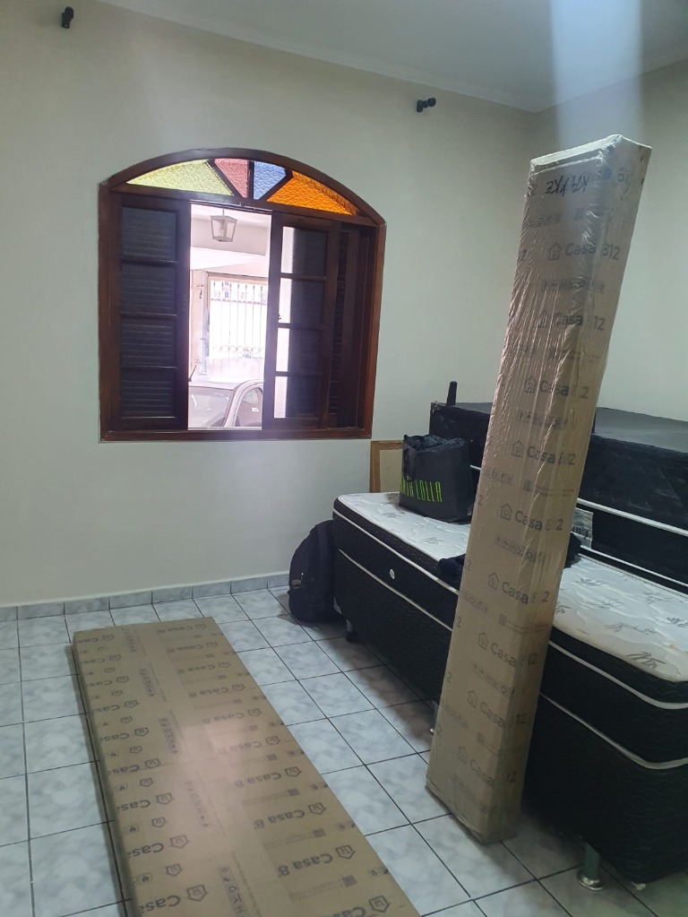 Casa à venda com 2 quartos, 200m² - Foto 4