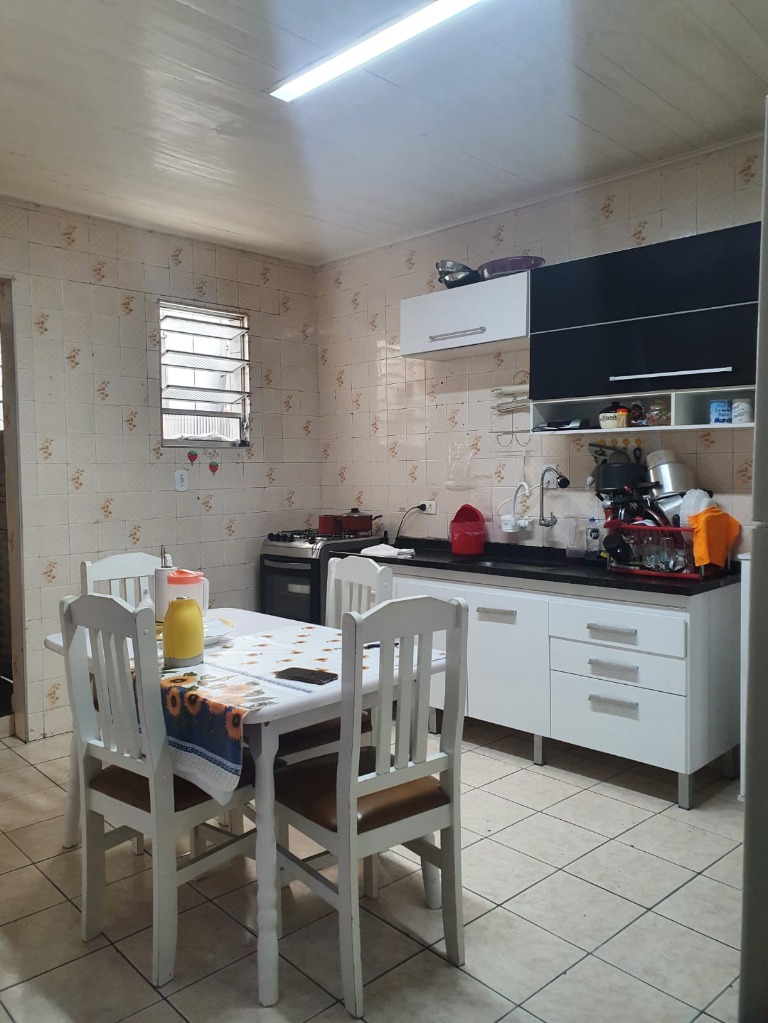 Casa à venda com 2 quartos, 200m² - Foto 7