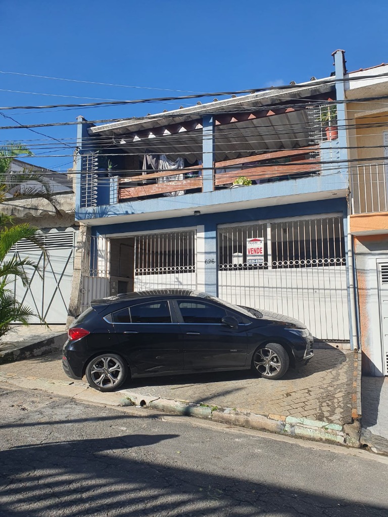 Casa à venda com 2 quartos, 200m² - Foto 1