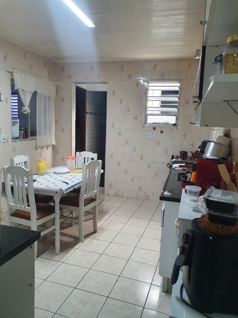 Casa à venda com 2 quartos, 200m² - Foto 9