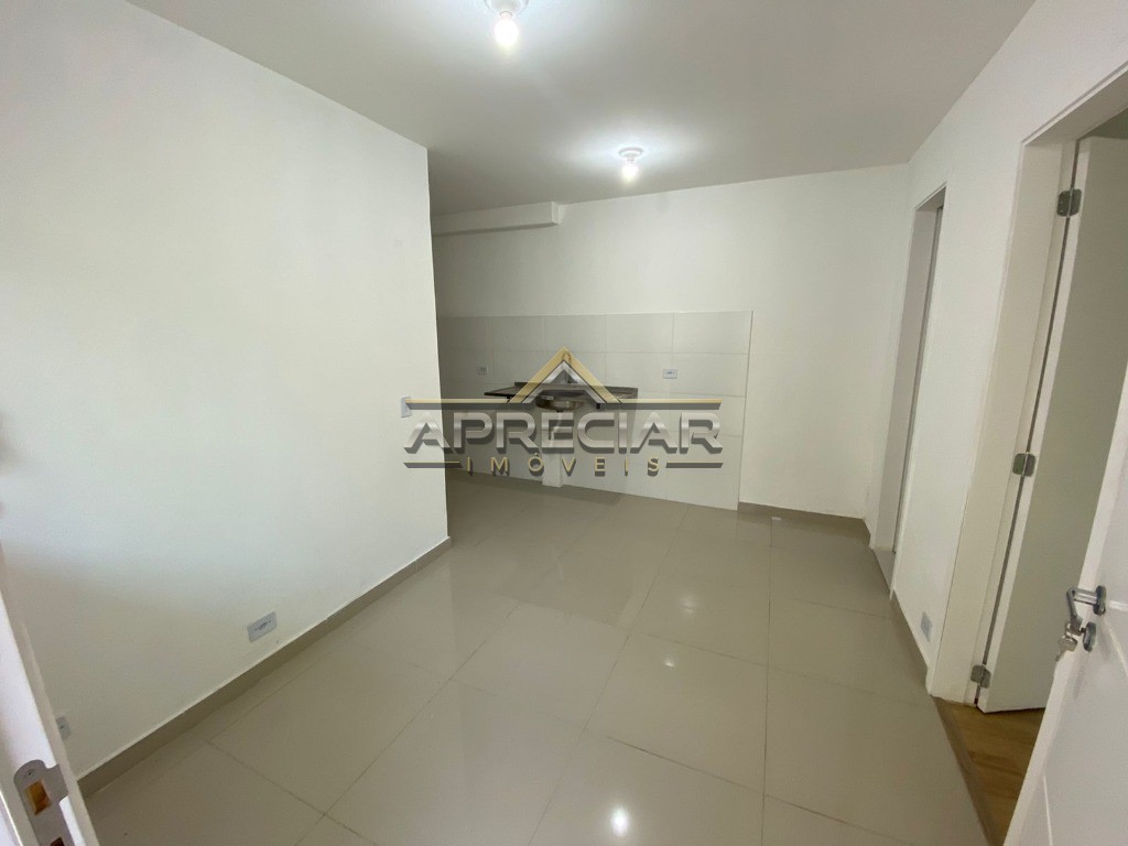 Apartamento à venda com 2 quartos, 42m² - Foto 3