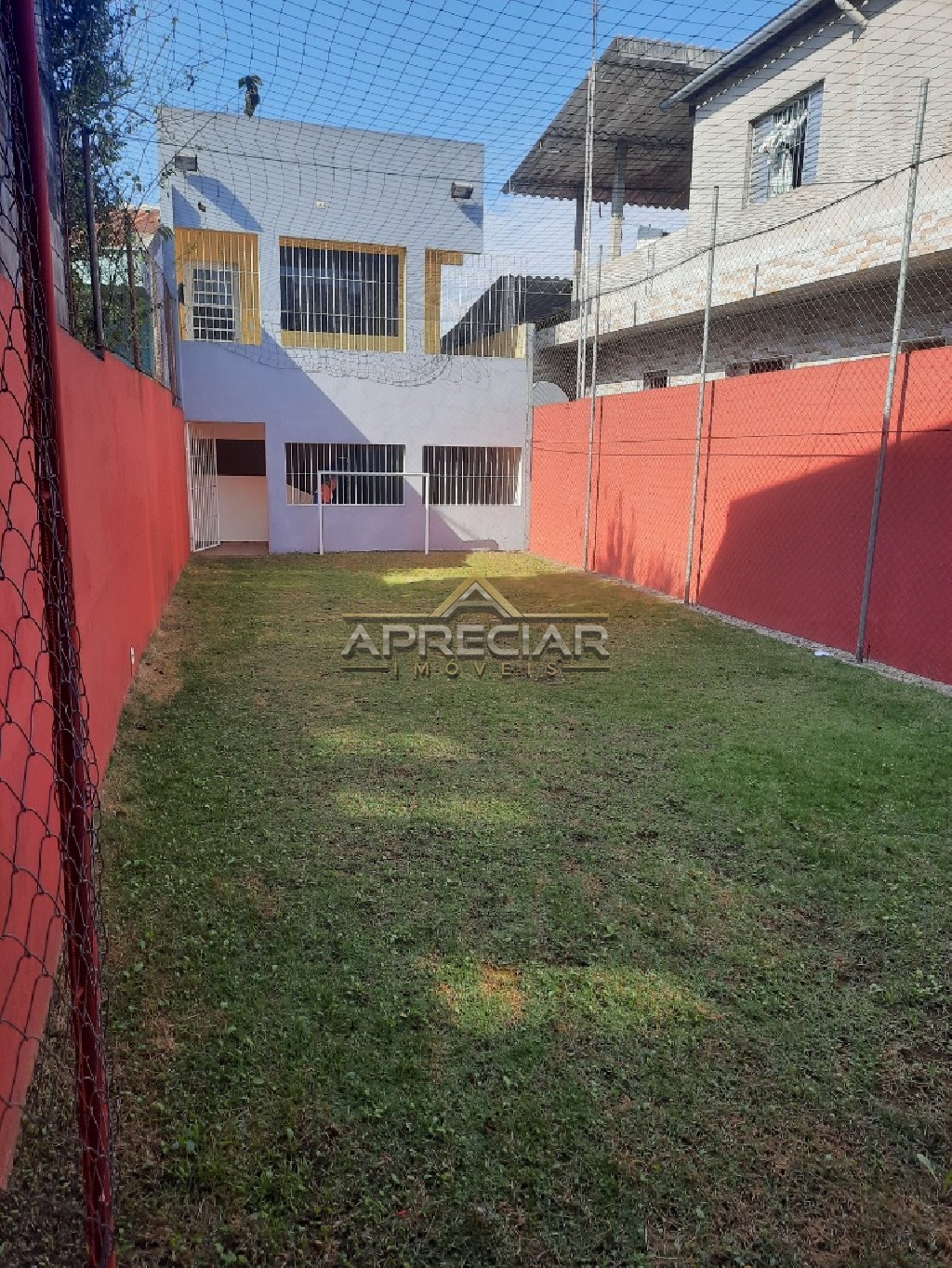 Casa à venda com 3 quartos, 240m² - Foto 6