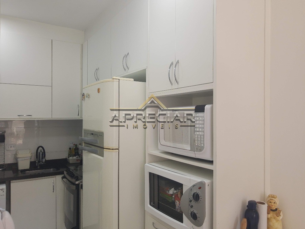 Apartamento à venda com 2 quartos, 37m² - Foto 15