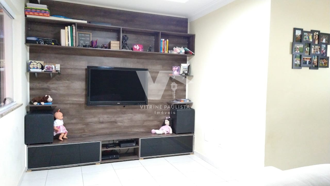 Casa à venda com 3 quartos, 170m² - Foto 1