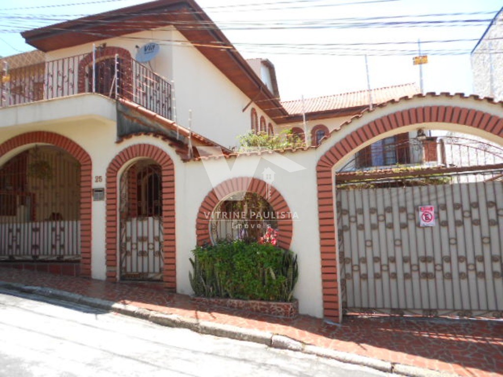 Casa à venda com 4 quartos, 200m² - Foto 1