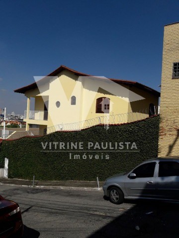 Casa à venda com 4 quartos, 200m² - Foto 1