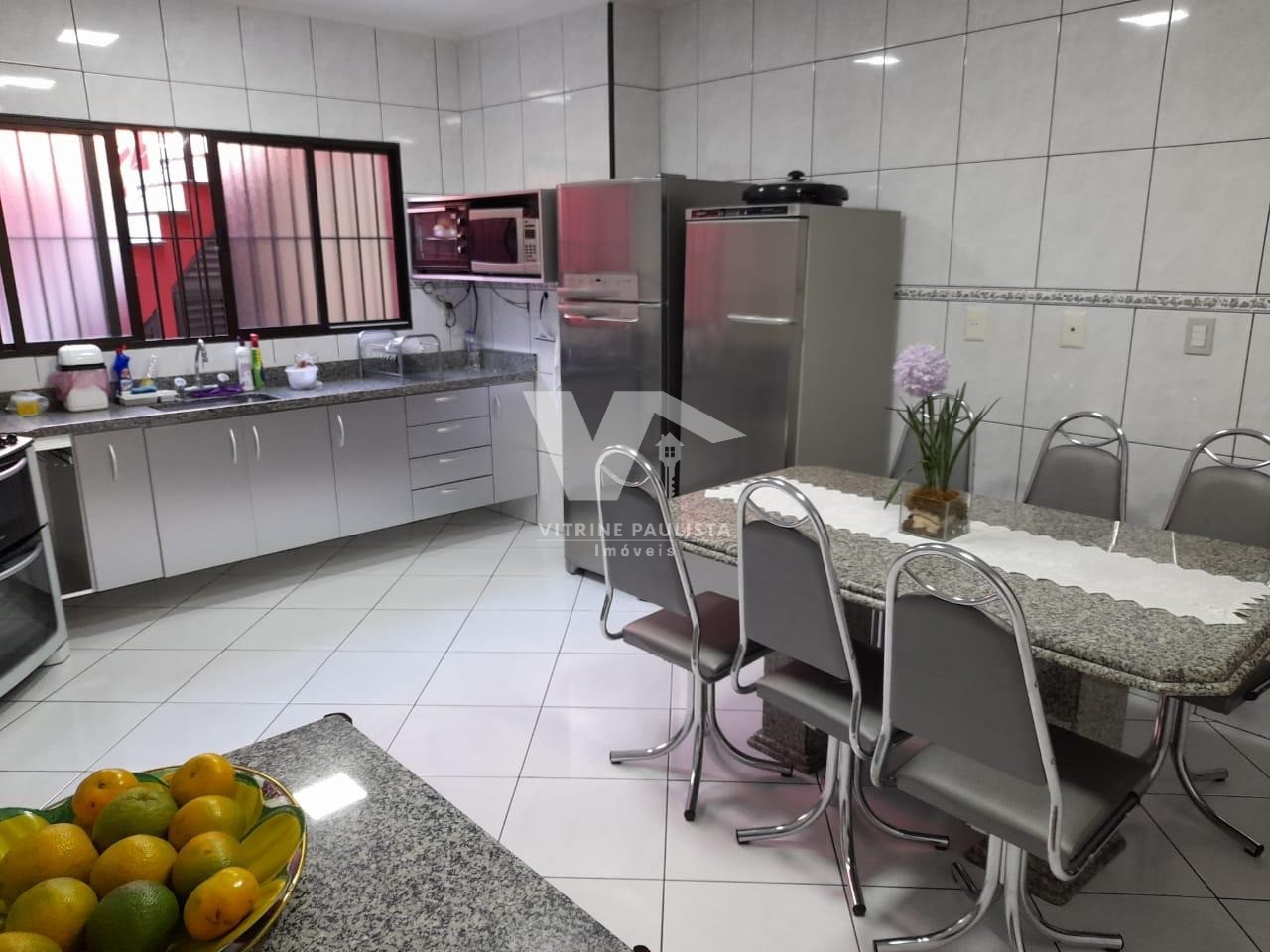 Casa à venda com 3 quartos, 250m² - Foto 14