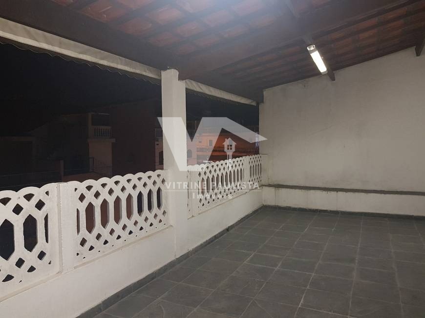 Casa à venda com 3 quartos, 240m² - Foto 14