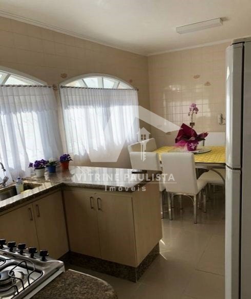 Casa à venda com 3 quartos, 204m² - Foto 8