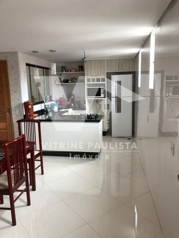 Casa à venda com 2 quartos, 119m² - Foto 1